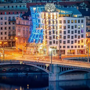 Dancing House - Tancici Dum Prága